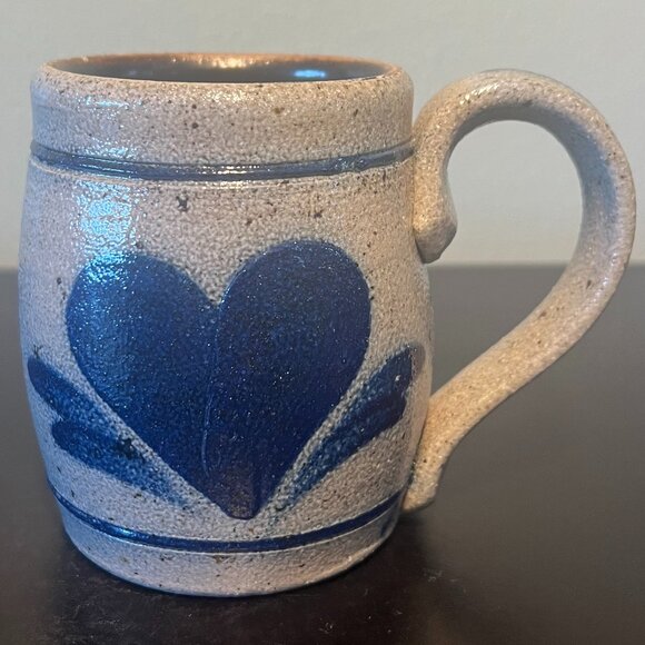 ROWE POTTERY Handcrafted Salt Glazed Gray w/ Cobalt Blue Heart Mug ~ Wisconsin - Picture 1 of 11